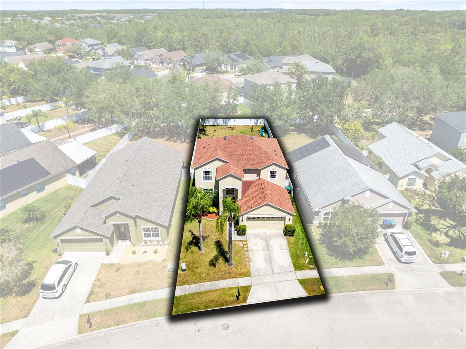 Image 27 of 35 For 18019 Falcon Green Court