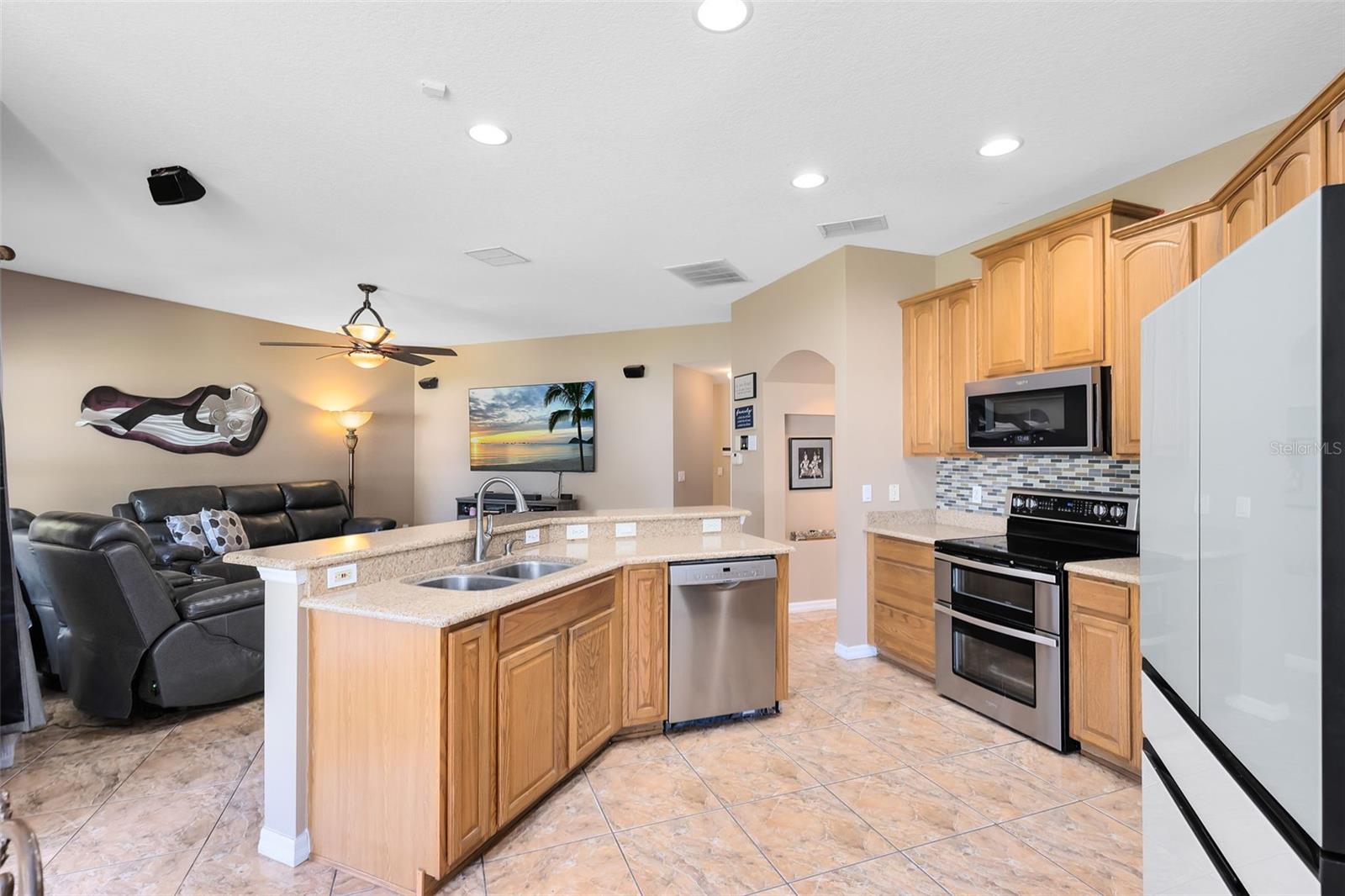 Image 7 of 35 For 18019 Falcon Green Court