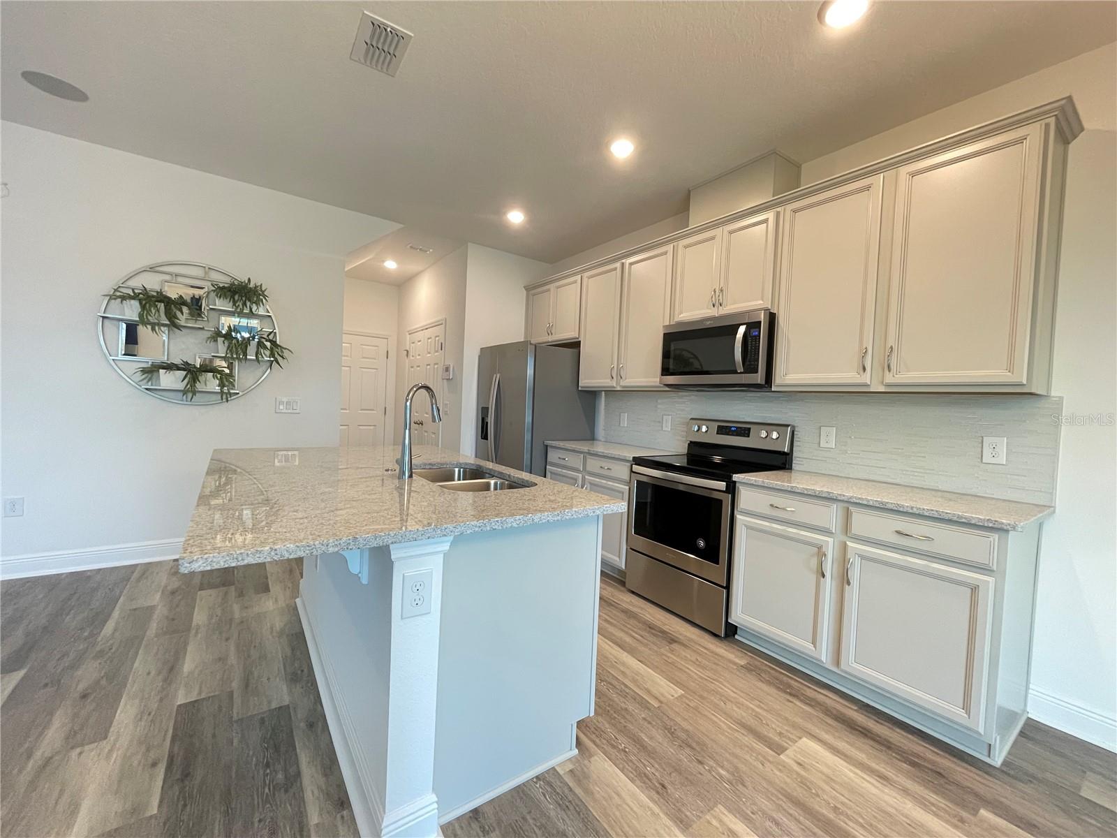 Image 5 of 23 For 1355 Merrydale Way