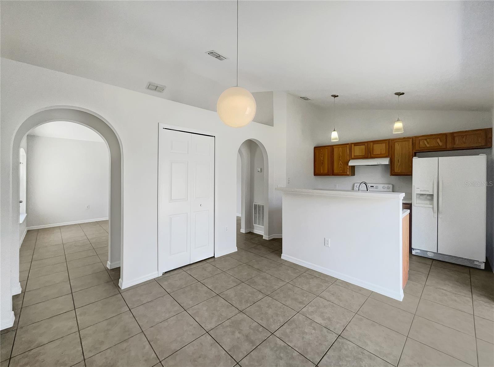 Image 13 of 22 For 923 Brenton Leaf Drive