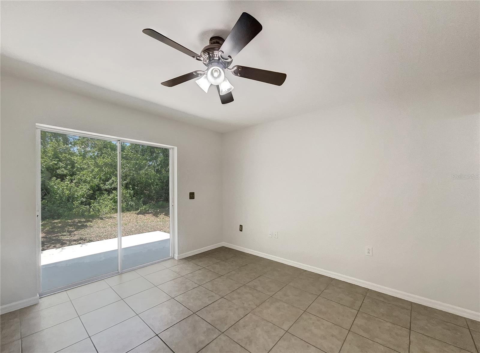 Image 17 of 22 For 923 Brenton Leaf Drive