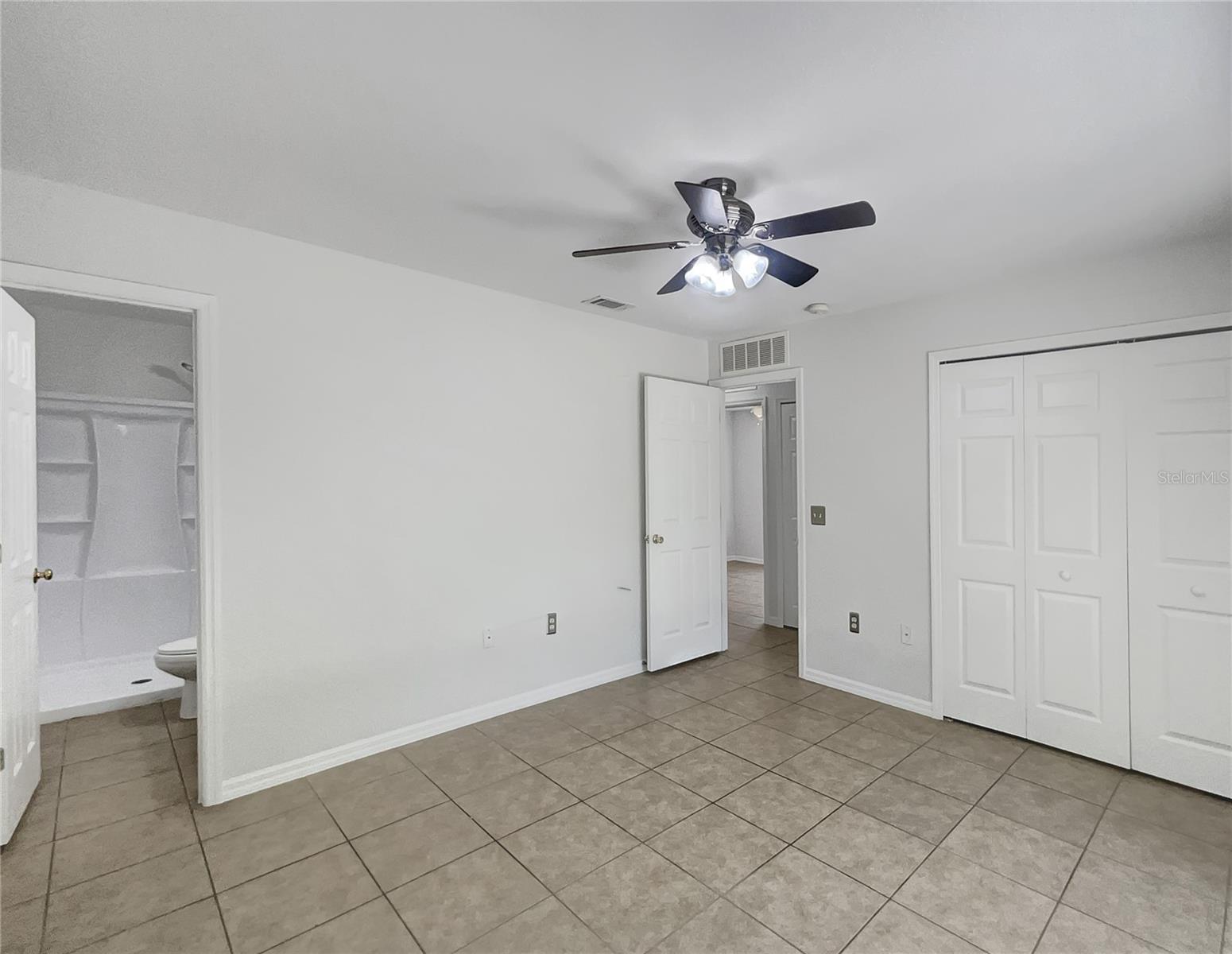 Image 18 of 22 For 923 Brenton Leaf Drive