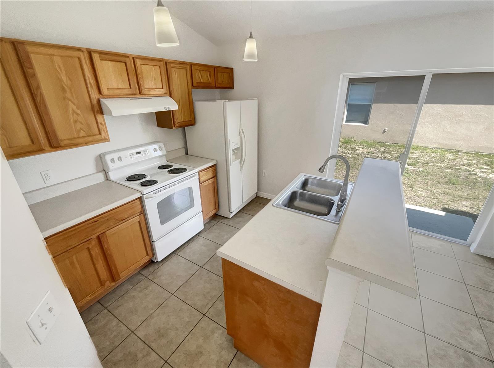 Image 6 of 22 For 923 Brenton Leaf Drive