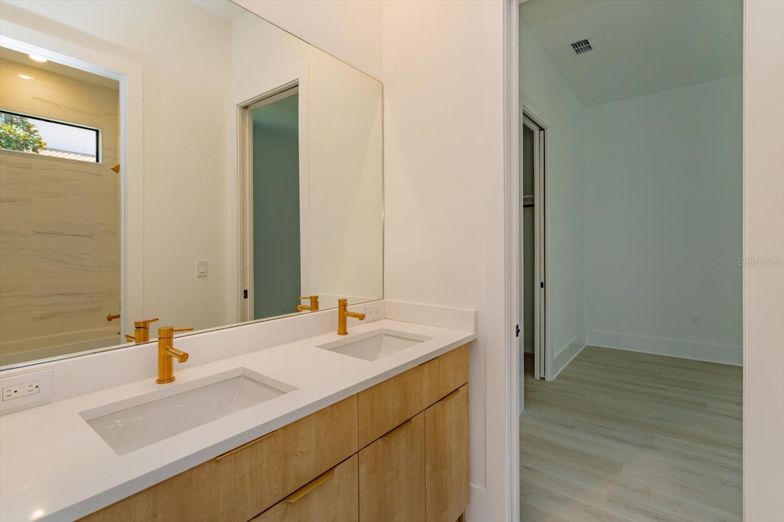 Image 19 of 57 For 16825 Bolsena Drive