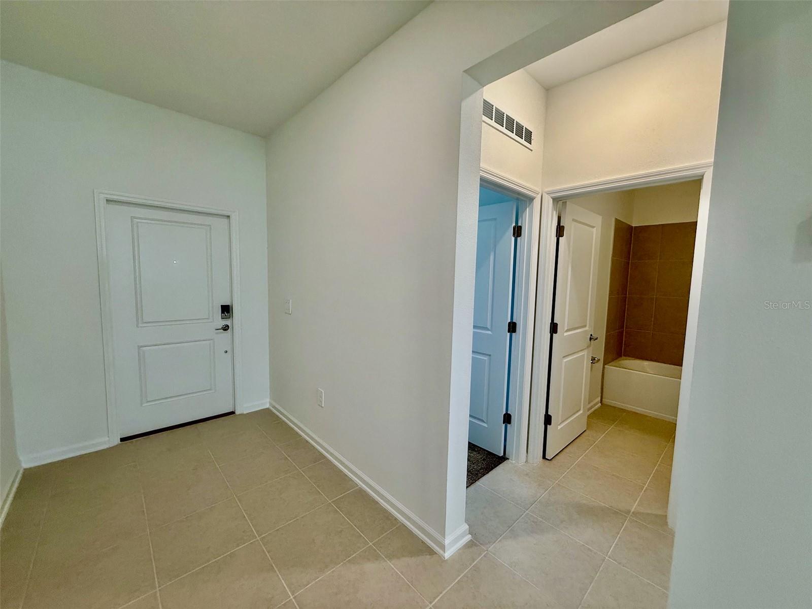 Image 4 of 37 For 3246 Armstrong Avenue