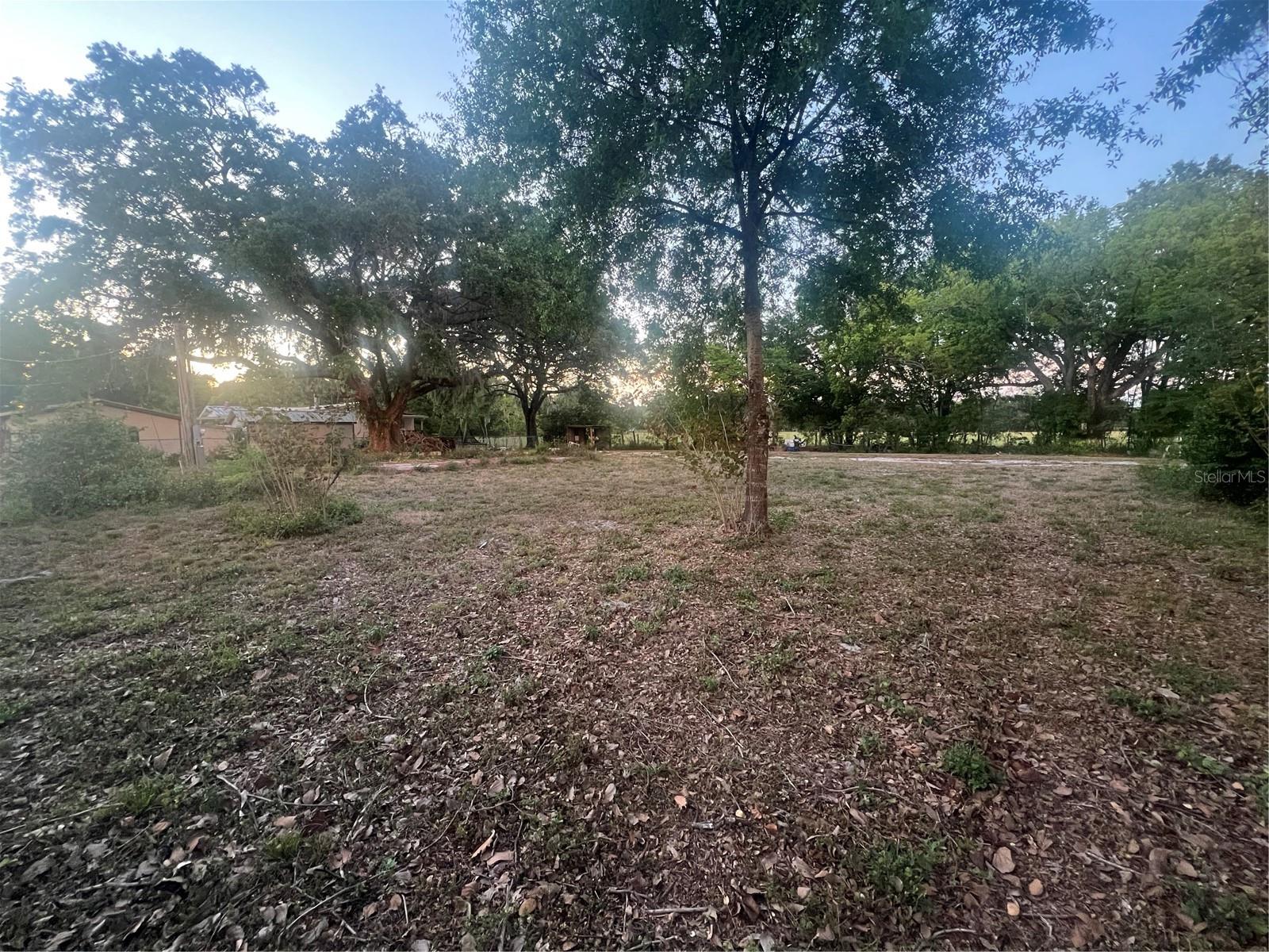 Image 10 of 12 For 1746 Oakland Road E