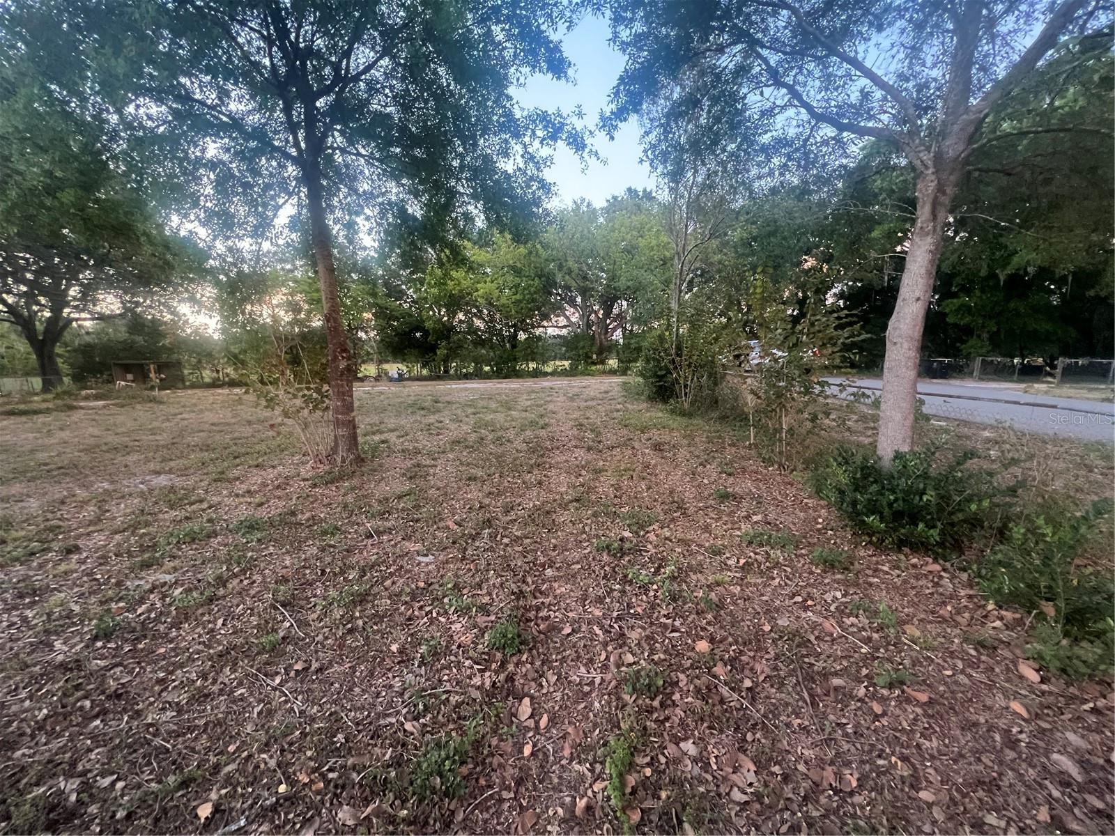 Image 11 of 12 For 1746 Oakland Road E