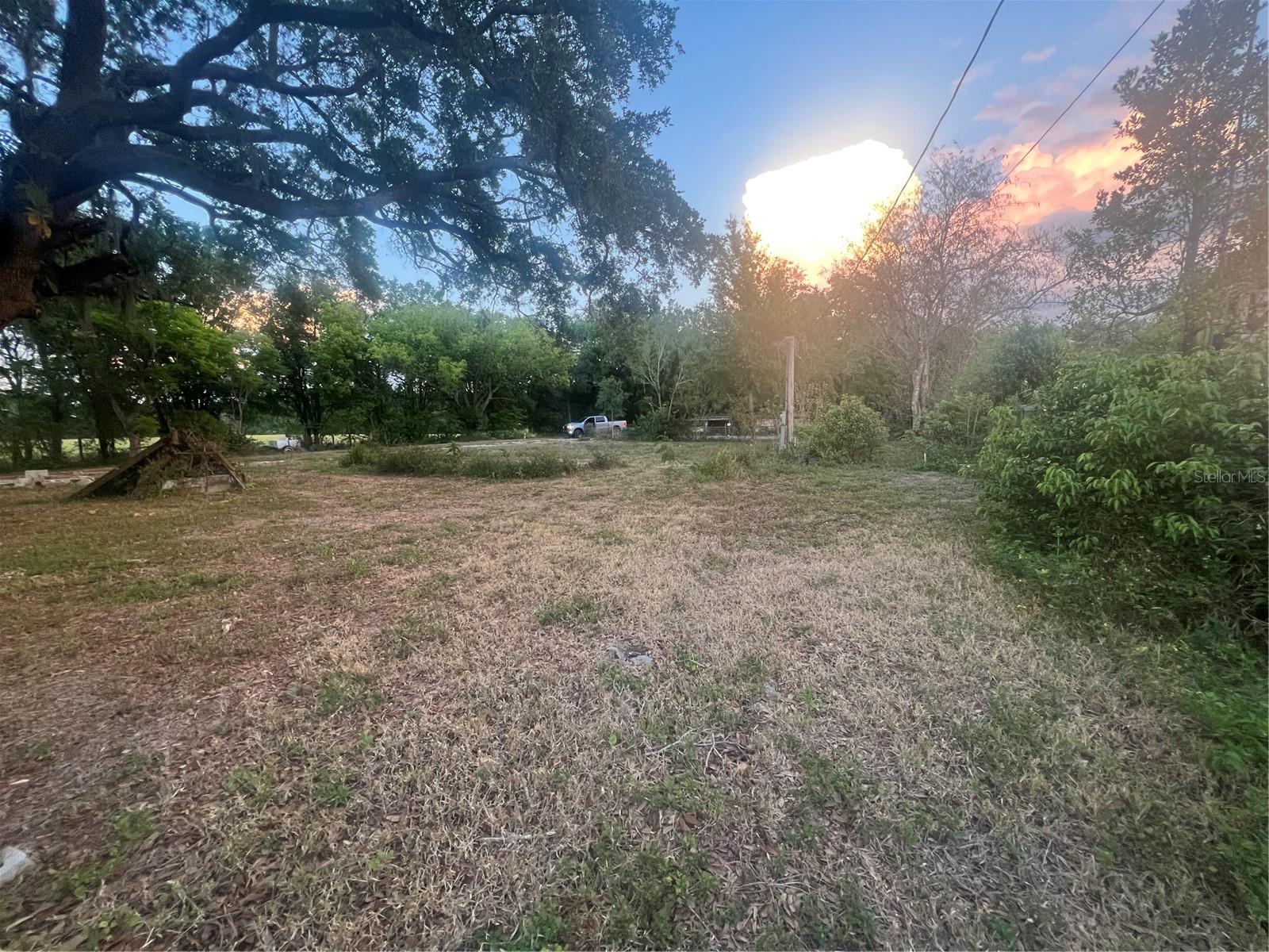Image 2 of 12 For 1746 Oakland Road E