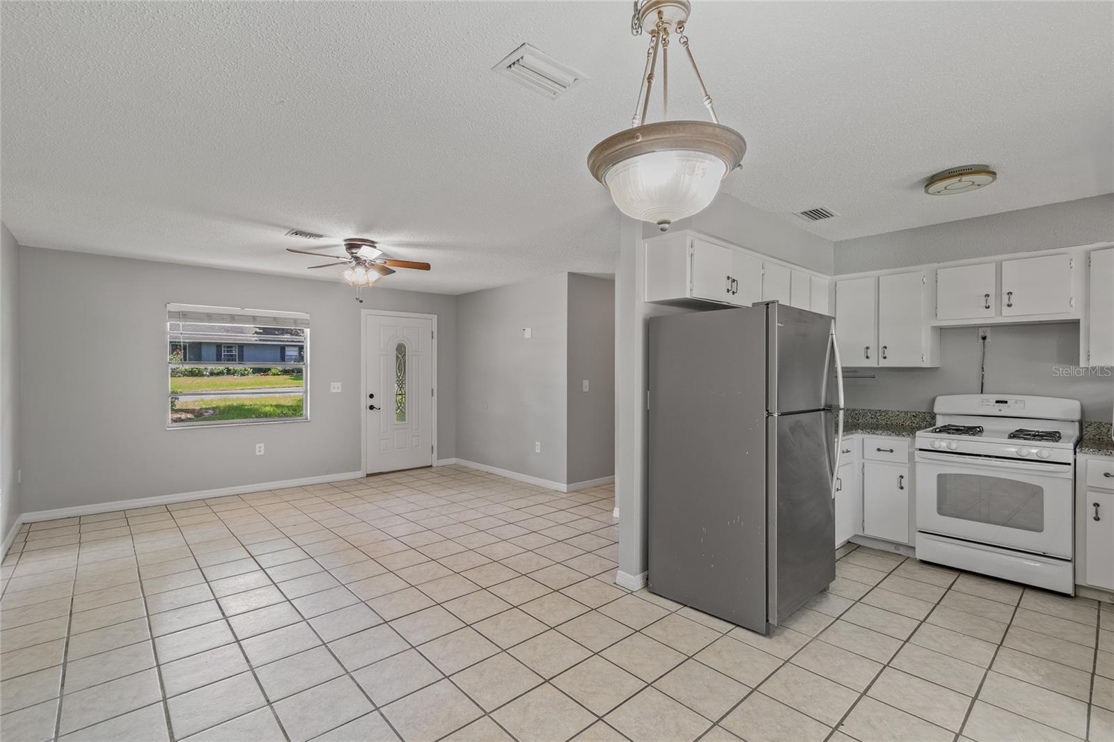 Image 3 of 14 For 36119 Hickory Street