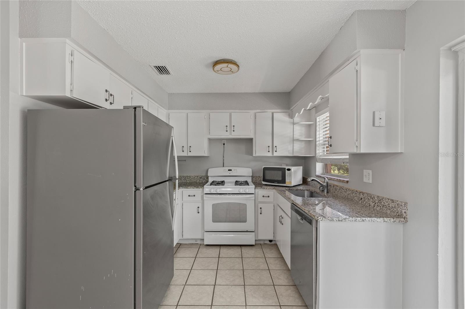 Image 4 of 14 For 36119 Hickory Street