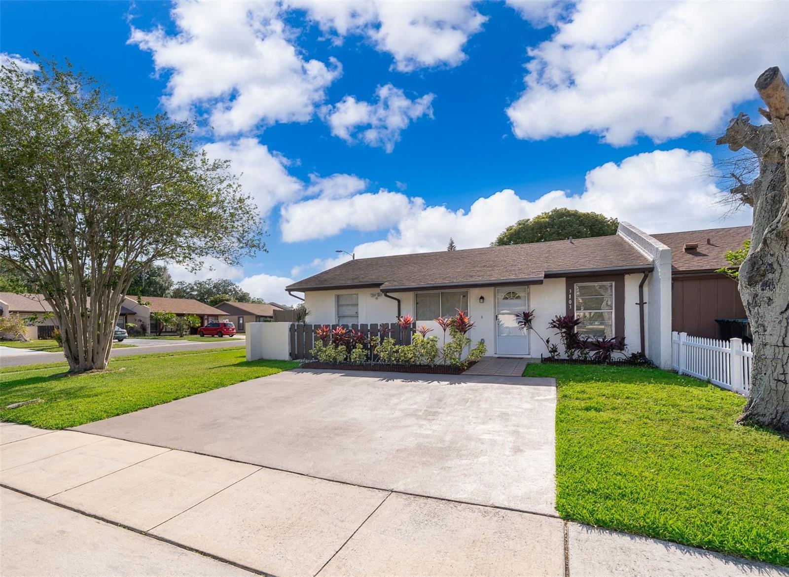 Image 2 of 27 For 3103 Yorych Lane