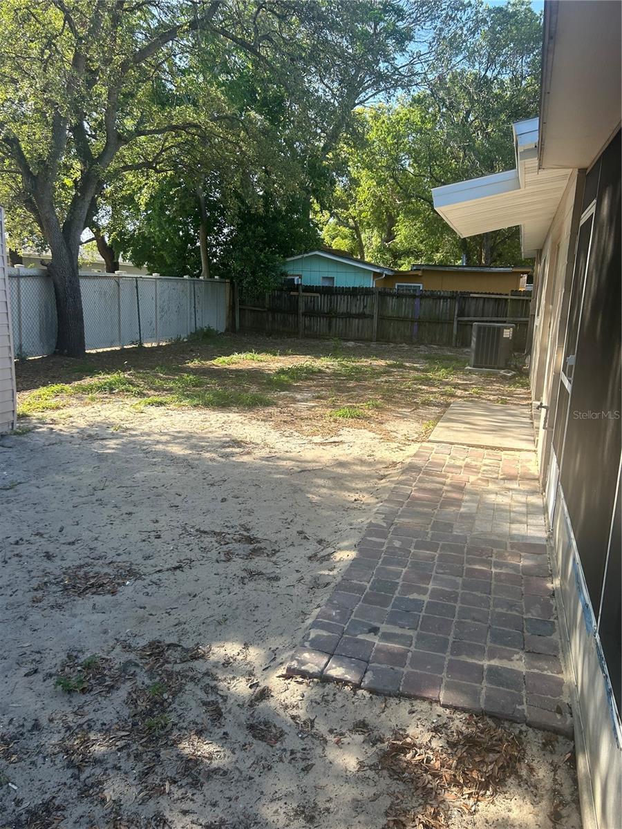 Image 8 of 30 For 435 Observatory Drive