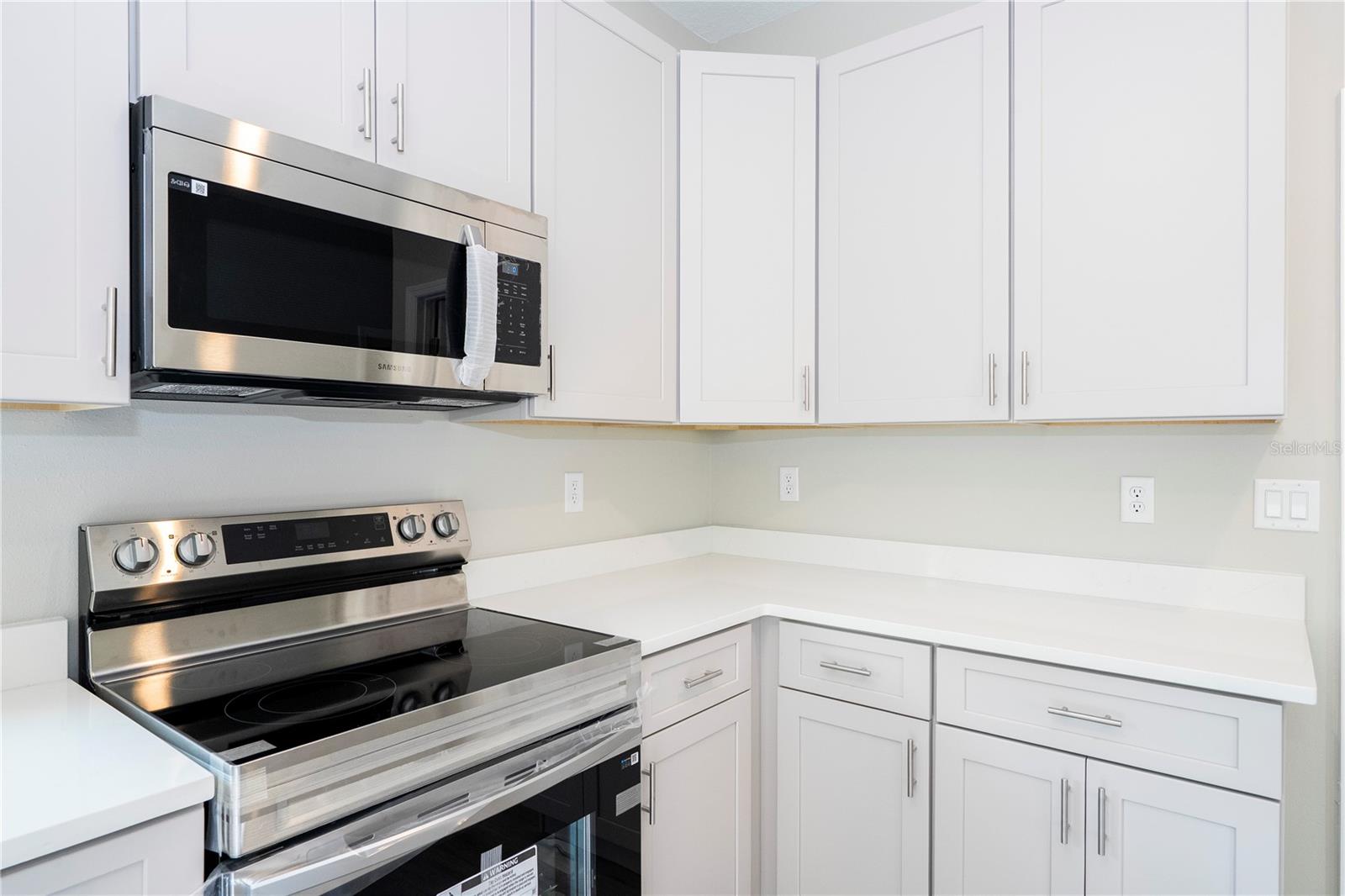 Image 13 of 71 For 7916 Granada Rd
