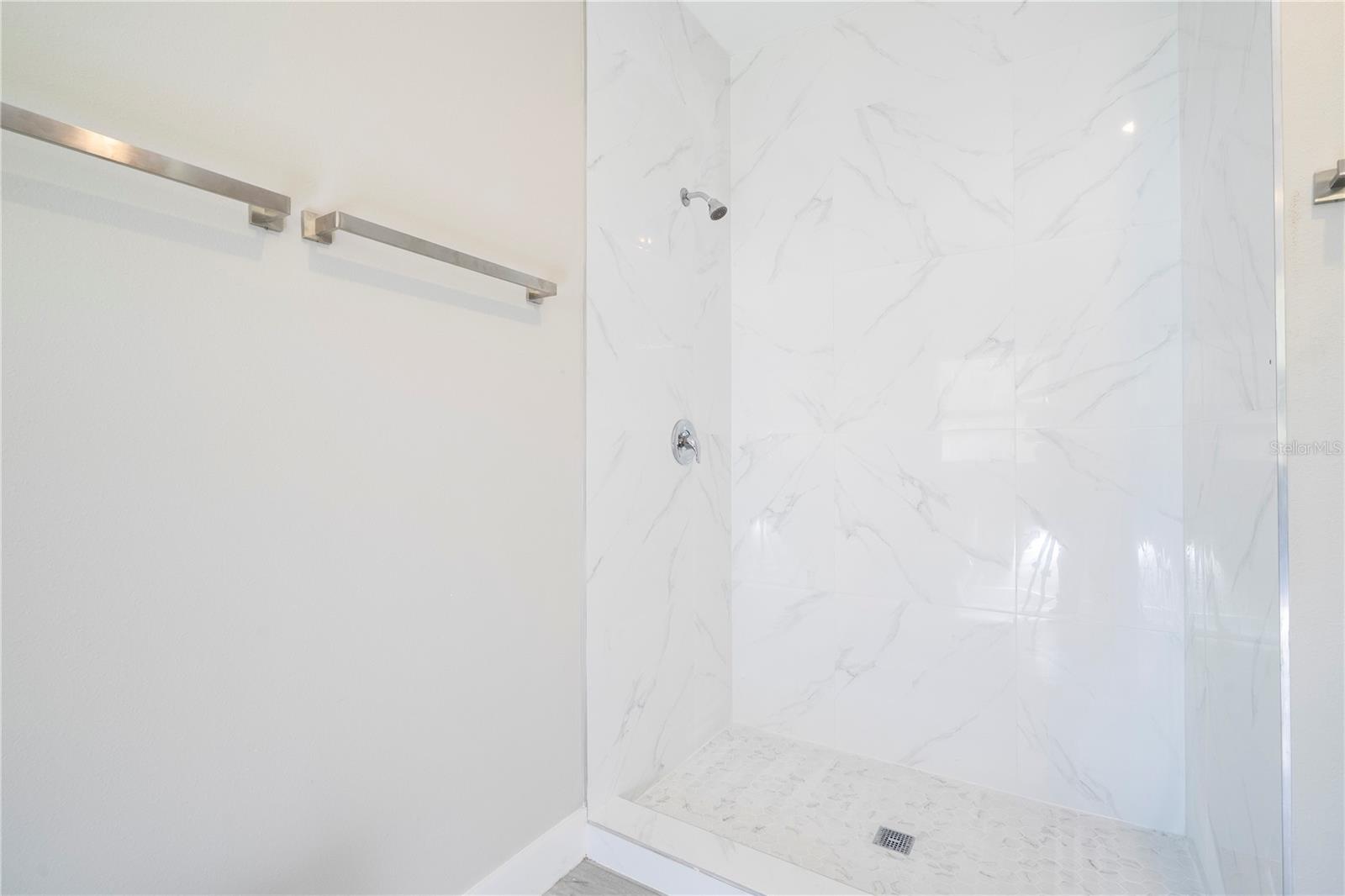 Image 30 of 71 For 7916 Granada Rd