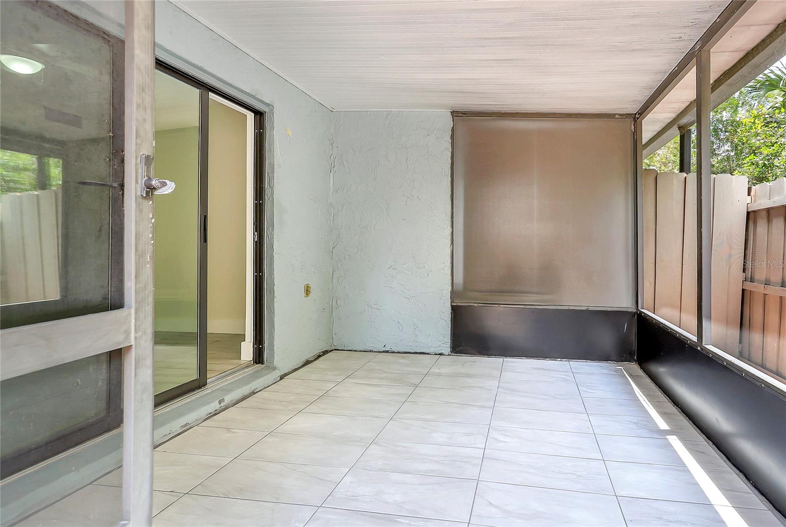 Image 17 of 32 For 7484 Canford Court 8