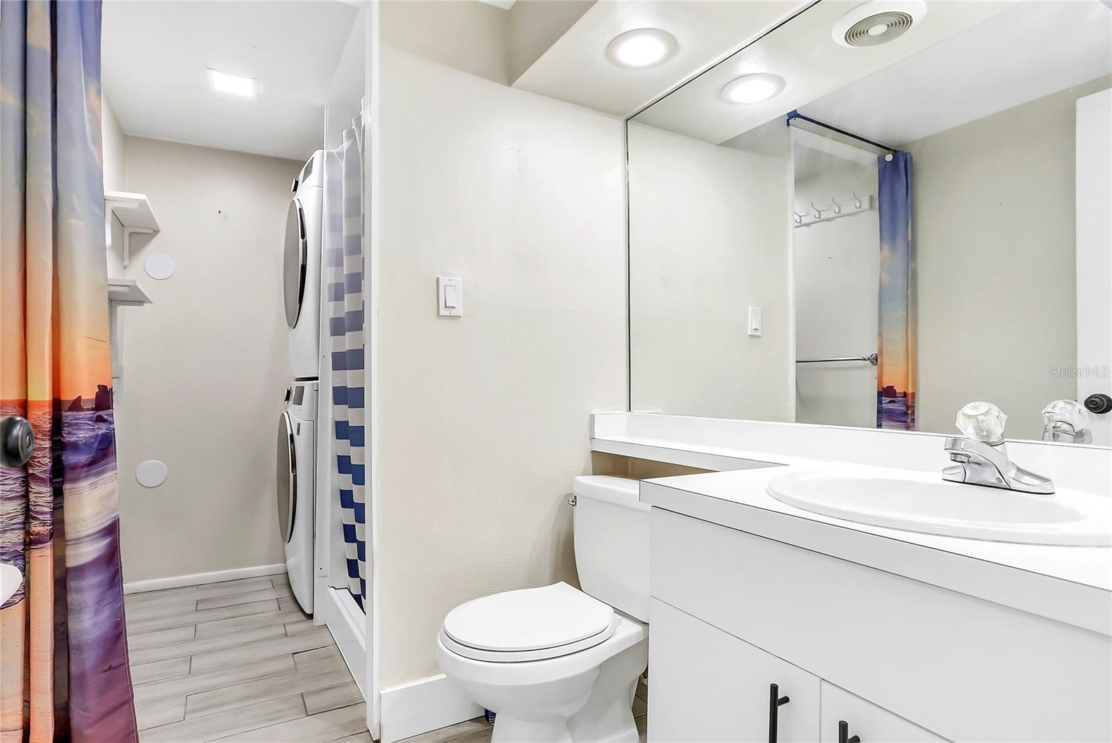 Image 20 of 32 For 7484 Canford Court 8
