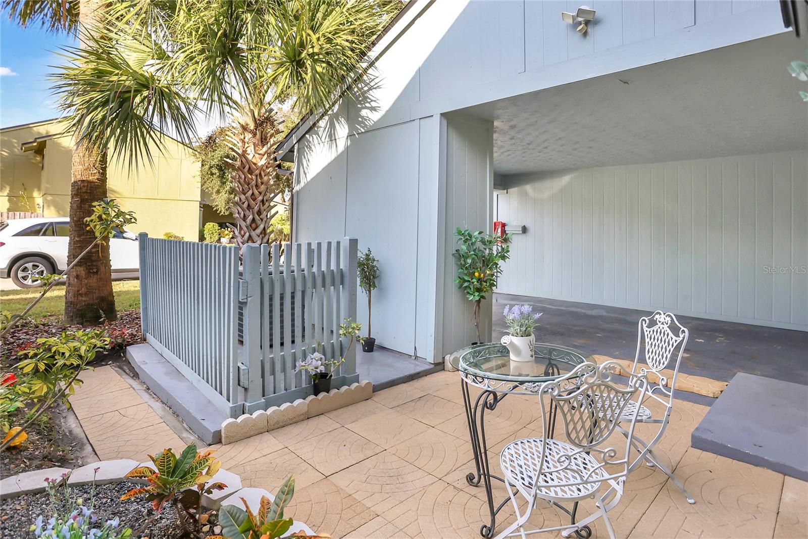 Image 3 of 32 For 7484 Canford Court 8