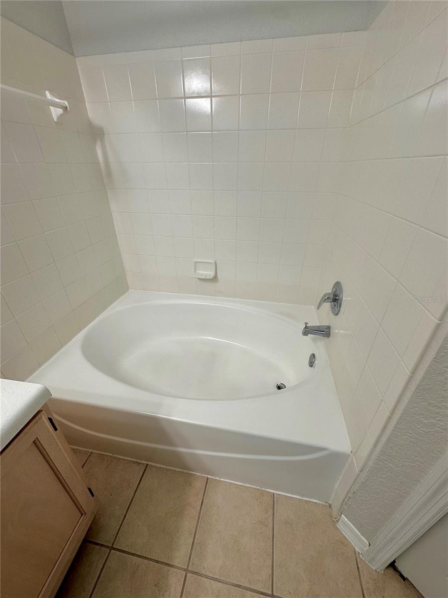 Image 11 of 19 For 2564 Robert Trent Jones Drive 1314