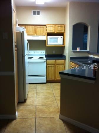 Image 5 of 35 For 3280 Soho Street 207