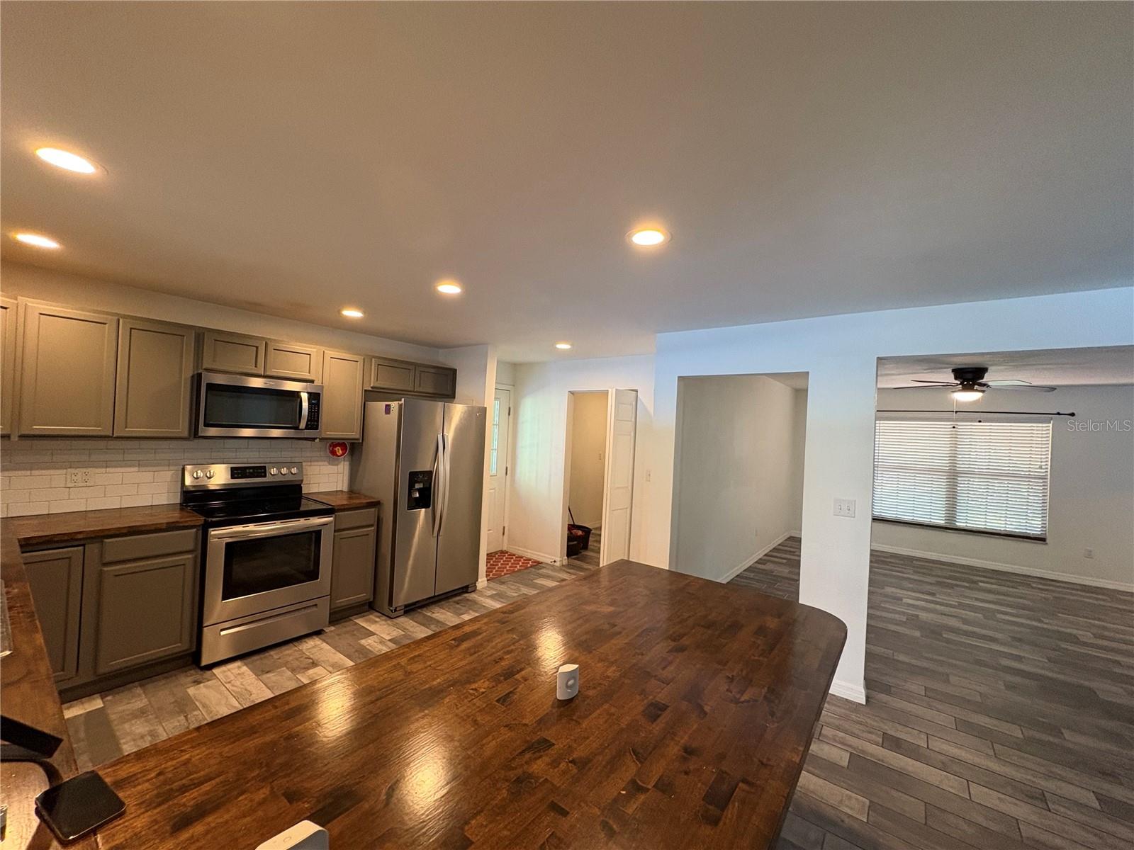 Image 10 of 82 For 155 S Court  