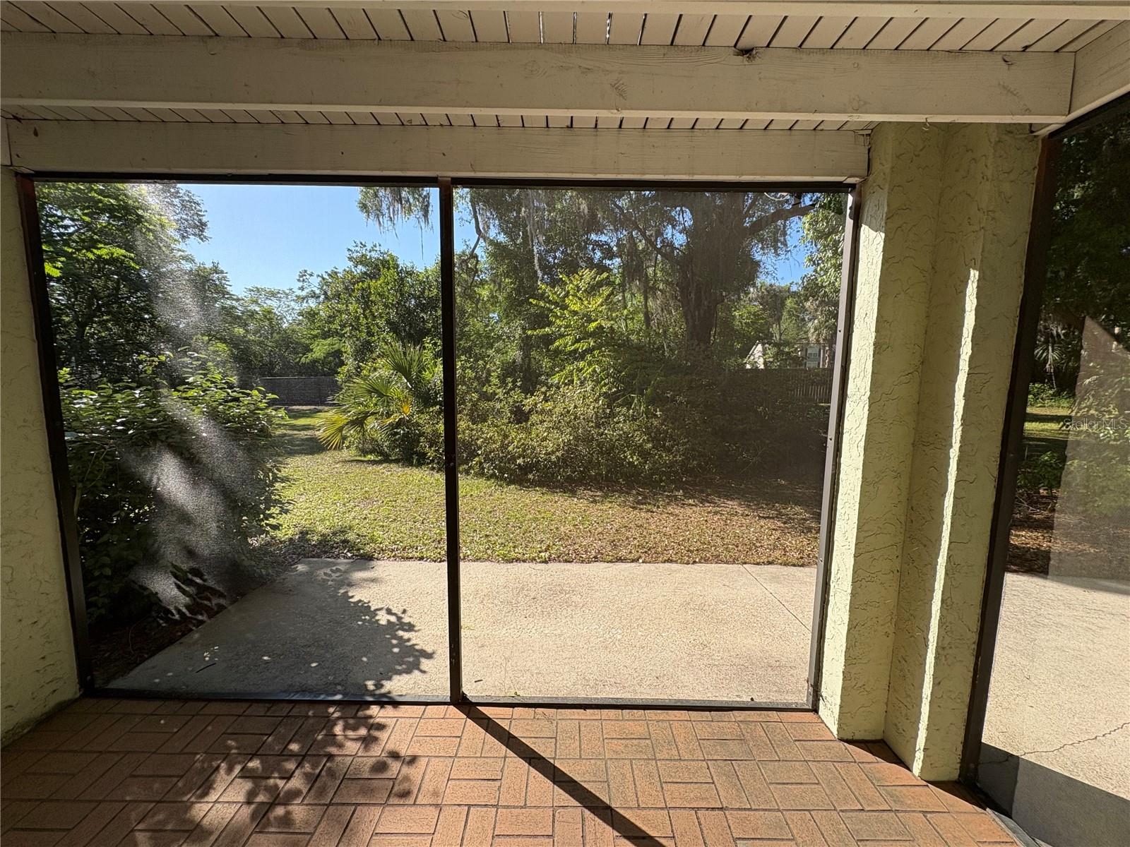 Image 30 of 82 For 155 S Court  