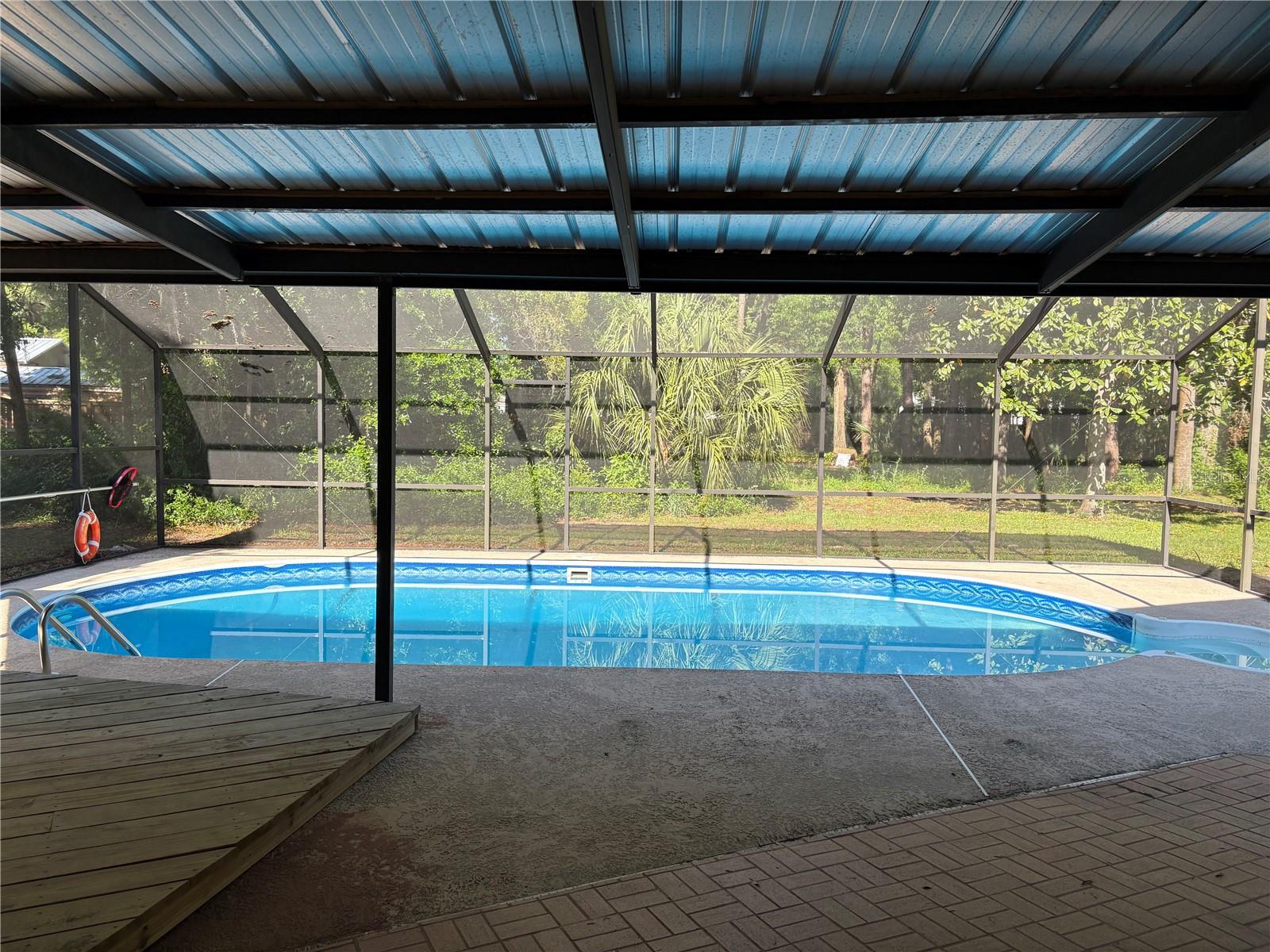 Image 36 of 82 For 155 S Court  