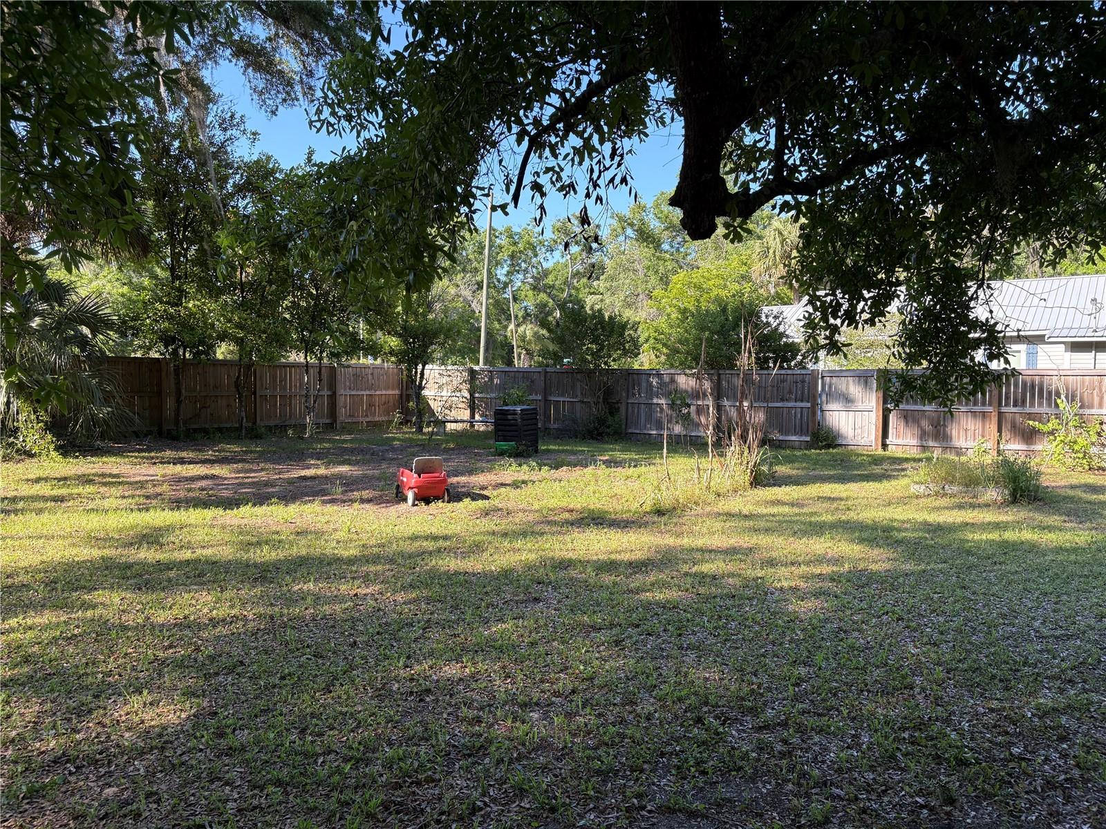 Image 44 of 82 For 155 S Court  