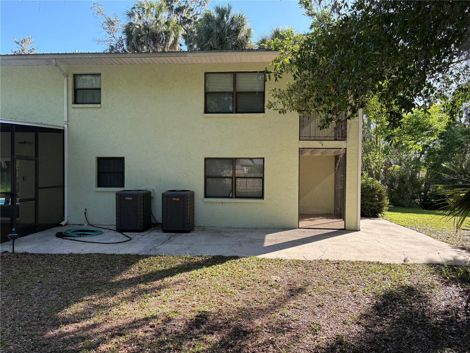 Image 46 of 82 For 155 S Court  