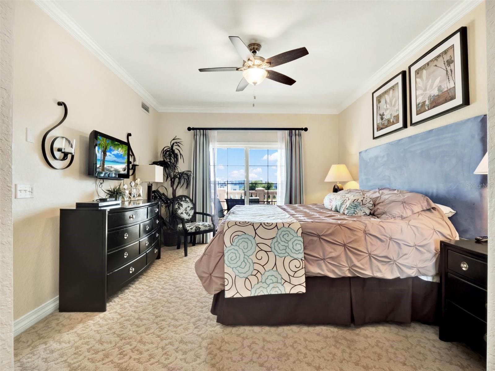 Image 18 of 26 For 1112 Sunset View Circle 302