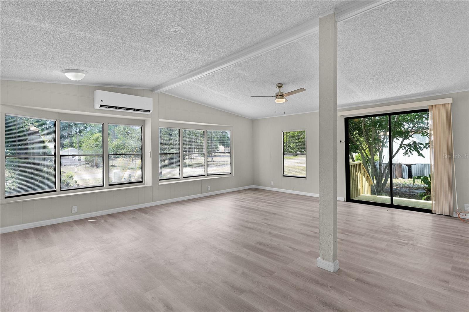 Image 14 of 25 For 33506 Luana Court