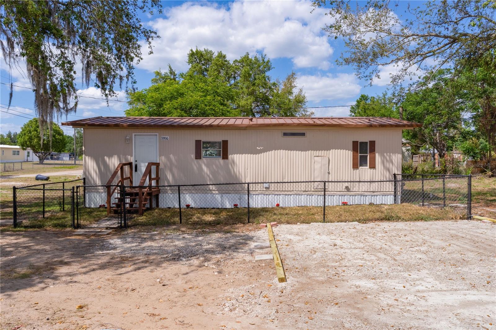 Image 3 of 25 For 33506 Luana Court