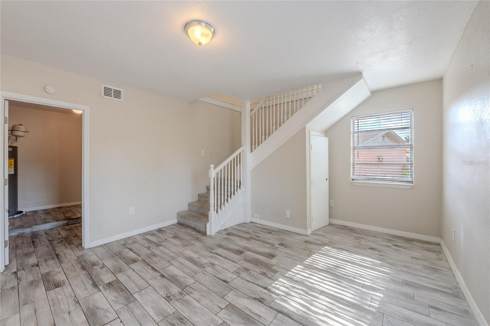 Image 17 of 42 For 4805 Okeefe Street