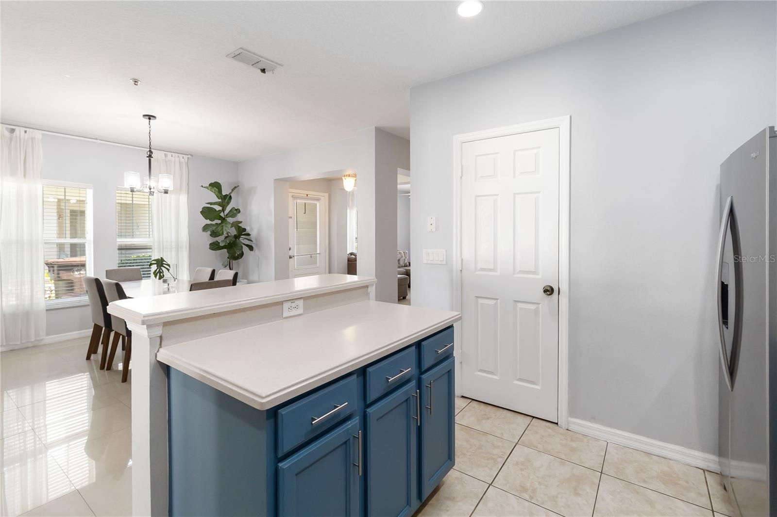 Image 14 of 57 For 2016 Cypress Bay Boulevard