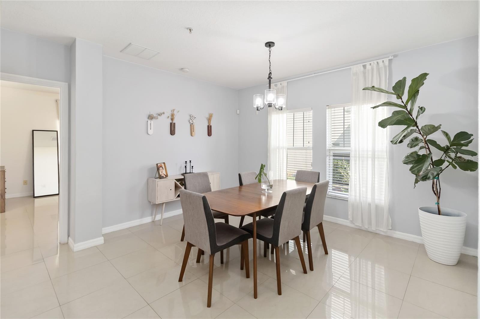 Image 15 of 57 For 2016 Cypress Bay Boulevard
