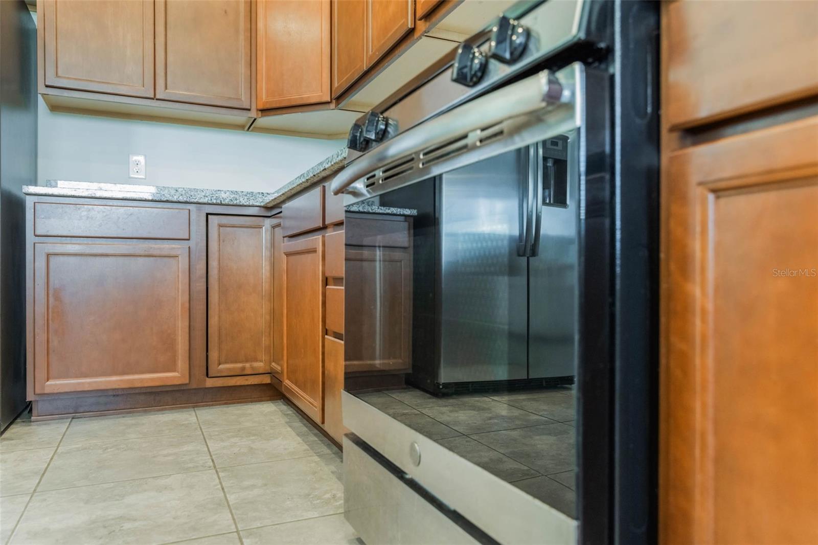 Image 16 of 45 For 902 Grand Hilltop Drive