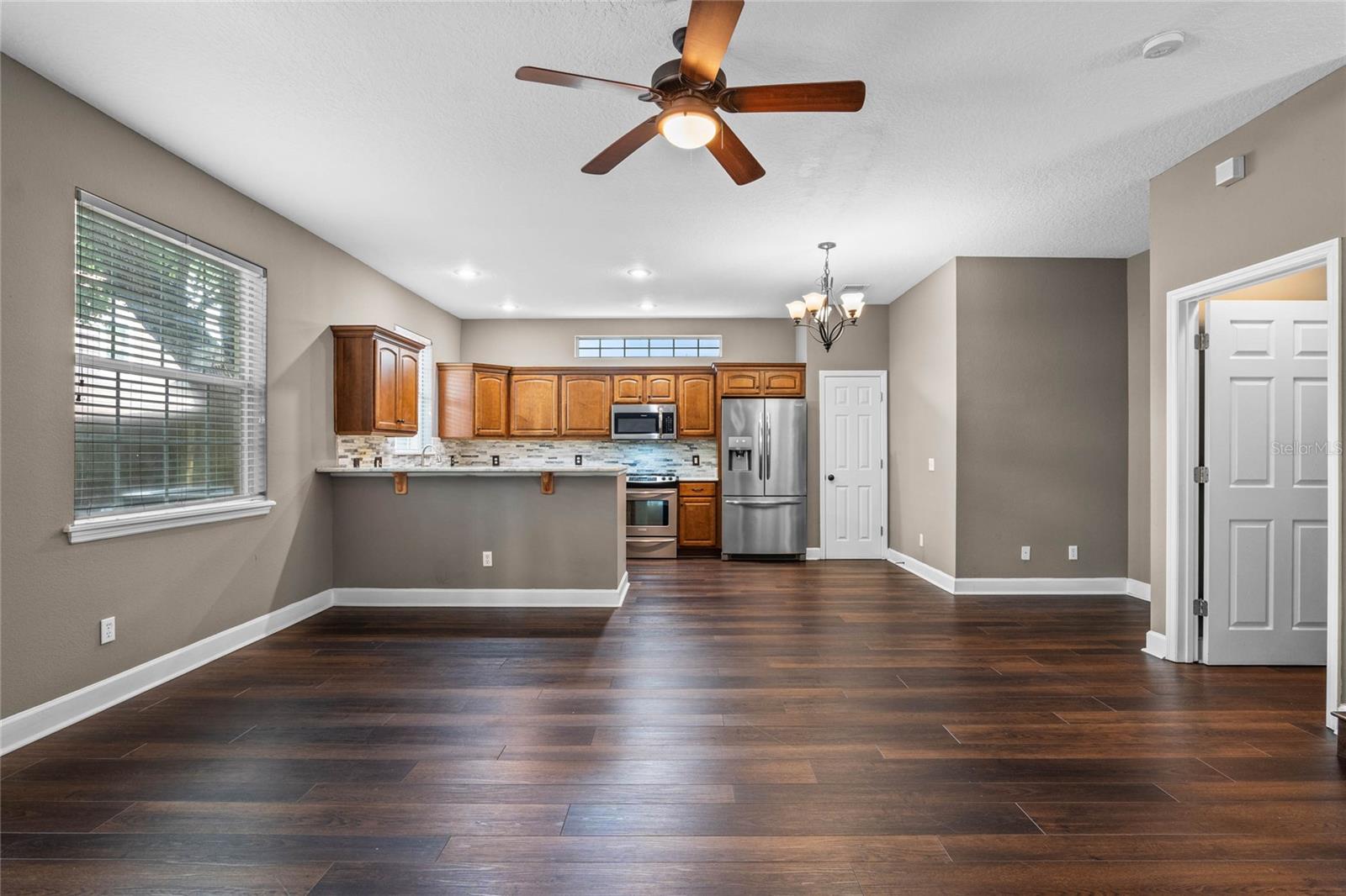 Image 6 of 23 For 41 Spruce Street