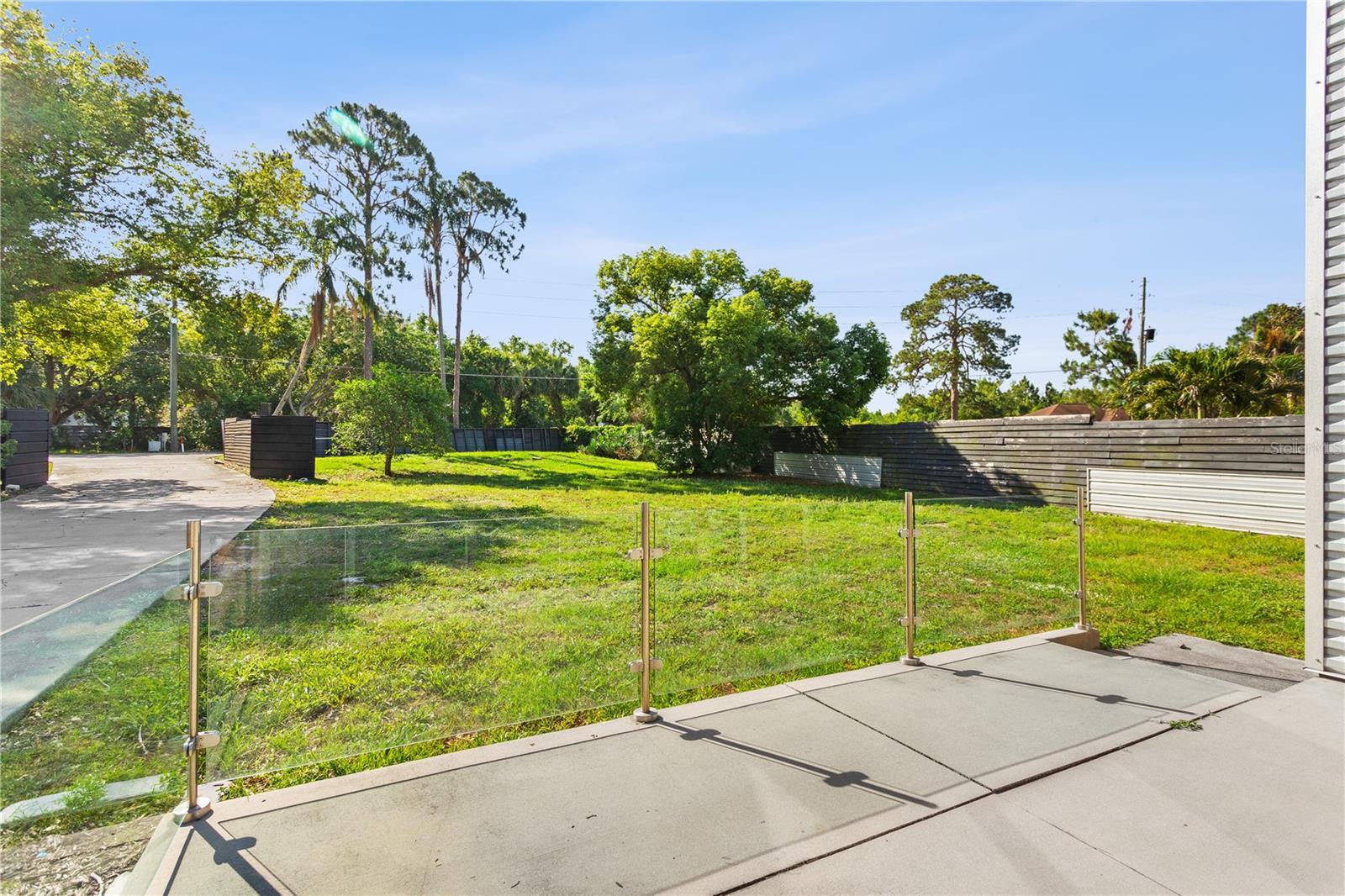 Image 16 of 45 For 11734 Lake Willis Drive