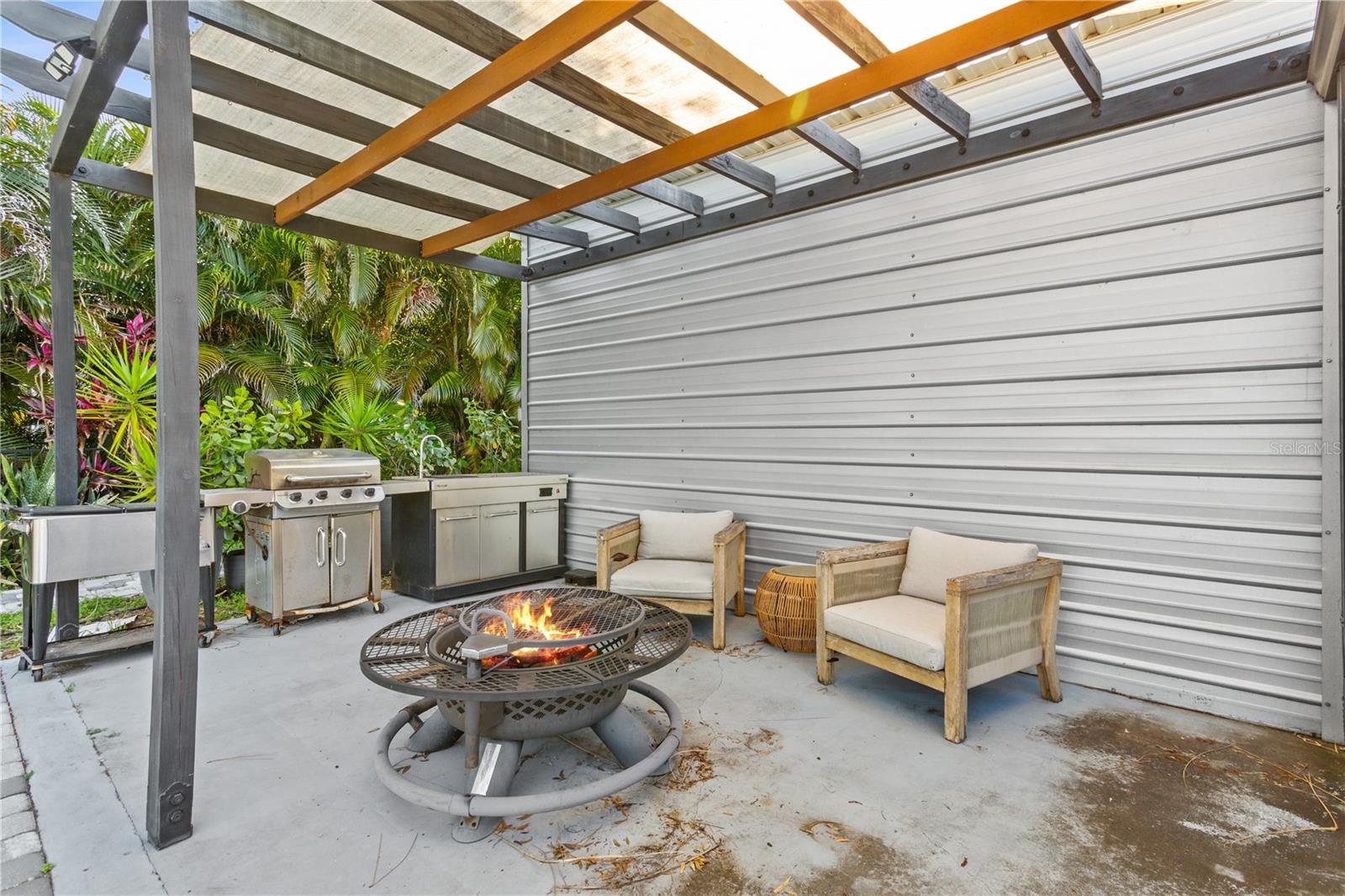 Image 20 of 45 For 11734 Lake Willis Drive