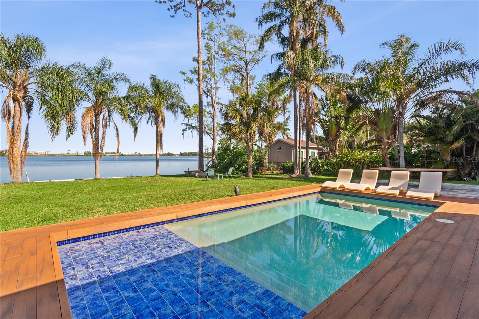 Image 7 of 45 For 11734 Lake Willis Drive