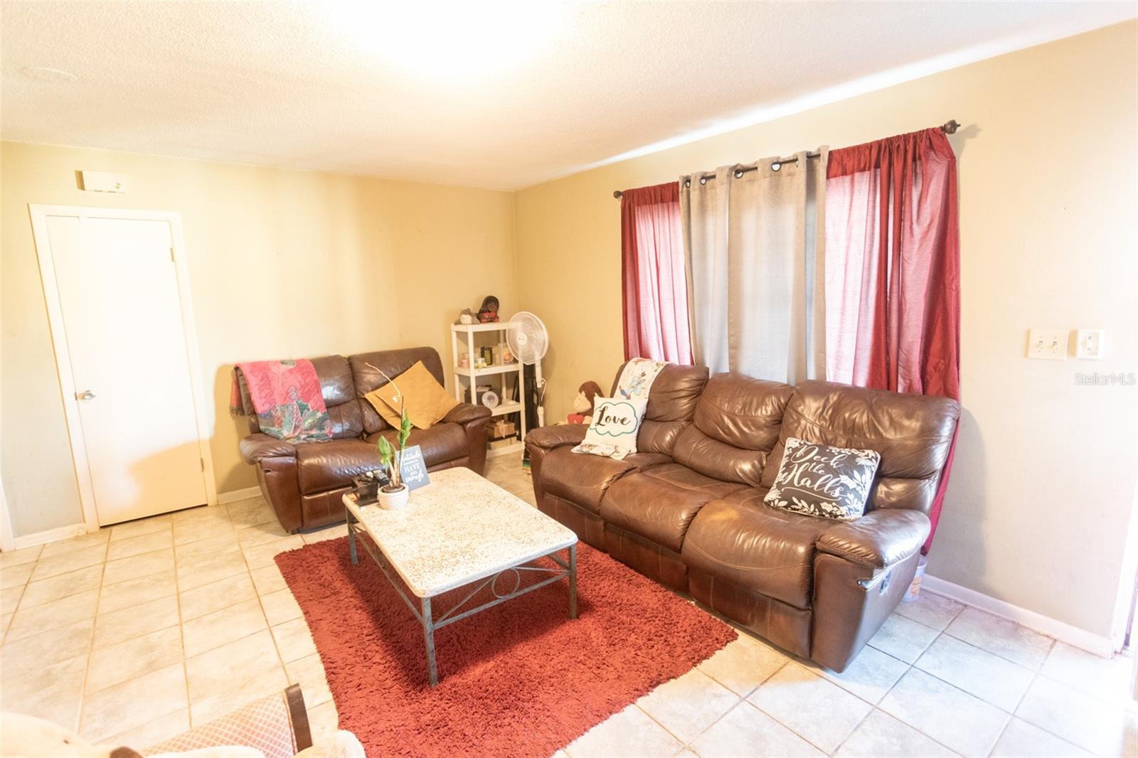 Image 3 of 7 For 5505 Hernandes Drive 108