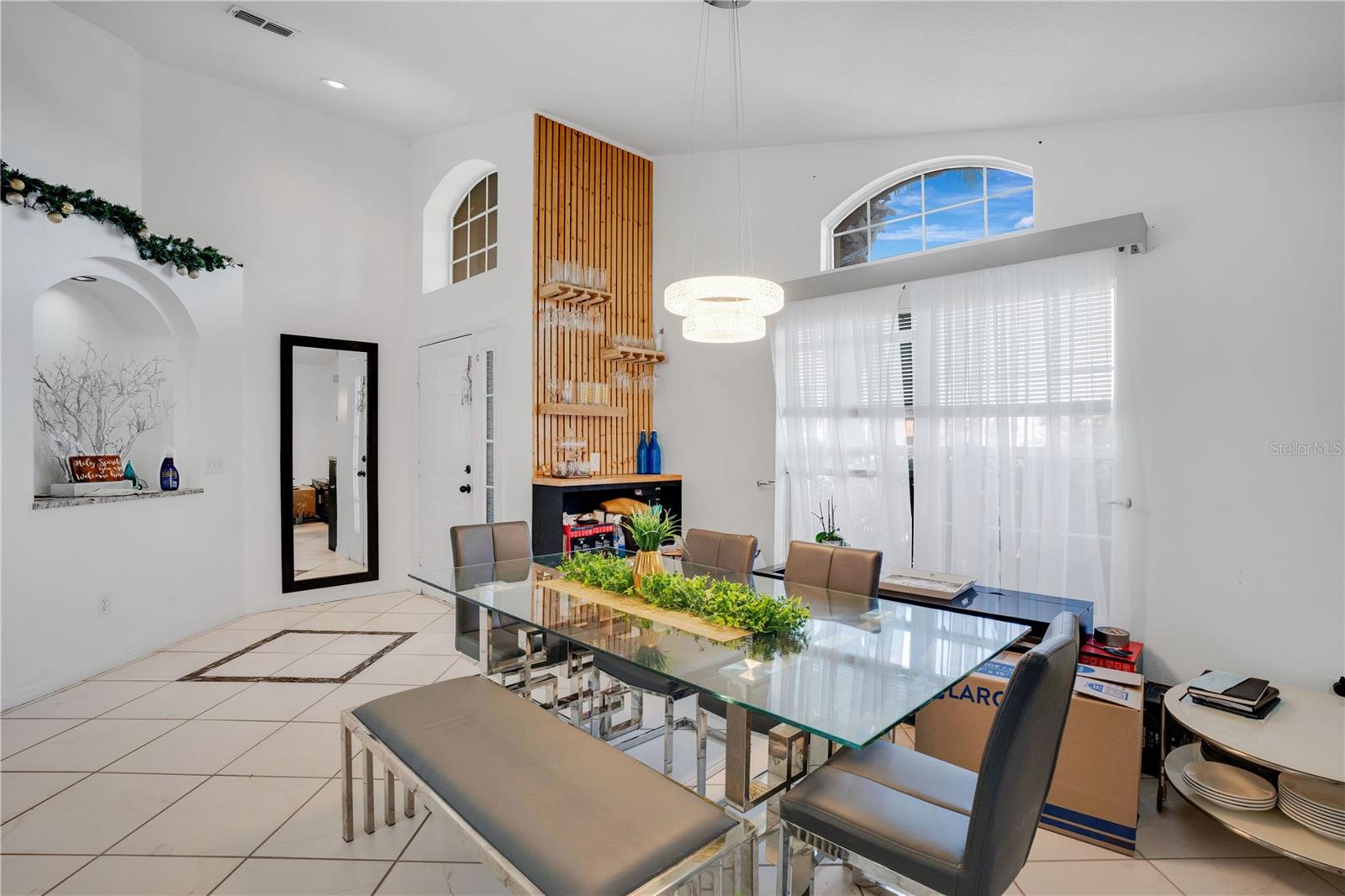 Image 3 of 20 For 119 Hypolita Avenue