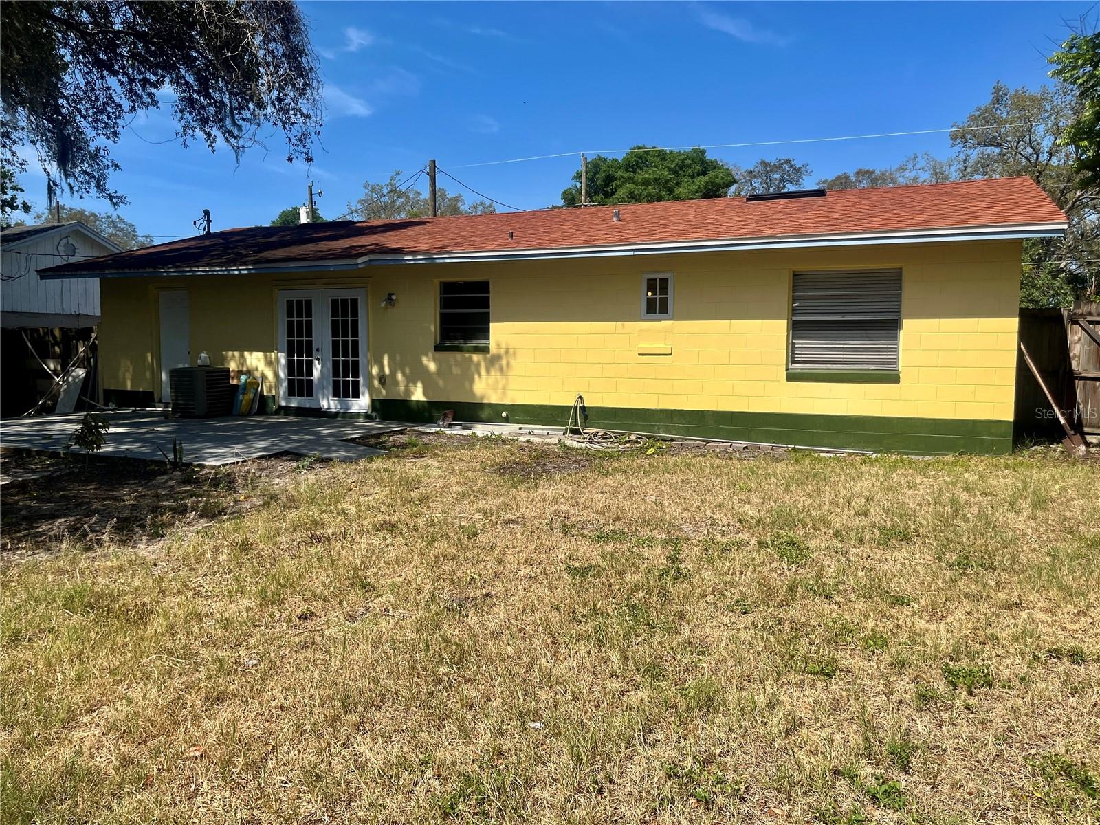 Image 2 of 16 For 235 Crabtree Avenue