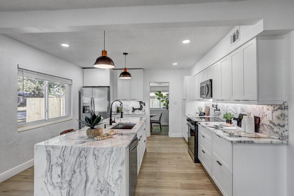 Image 10 of 46 For 1807 49th Avenue W