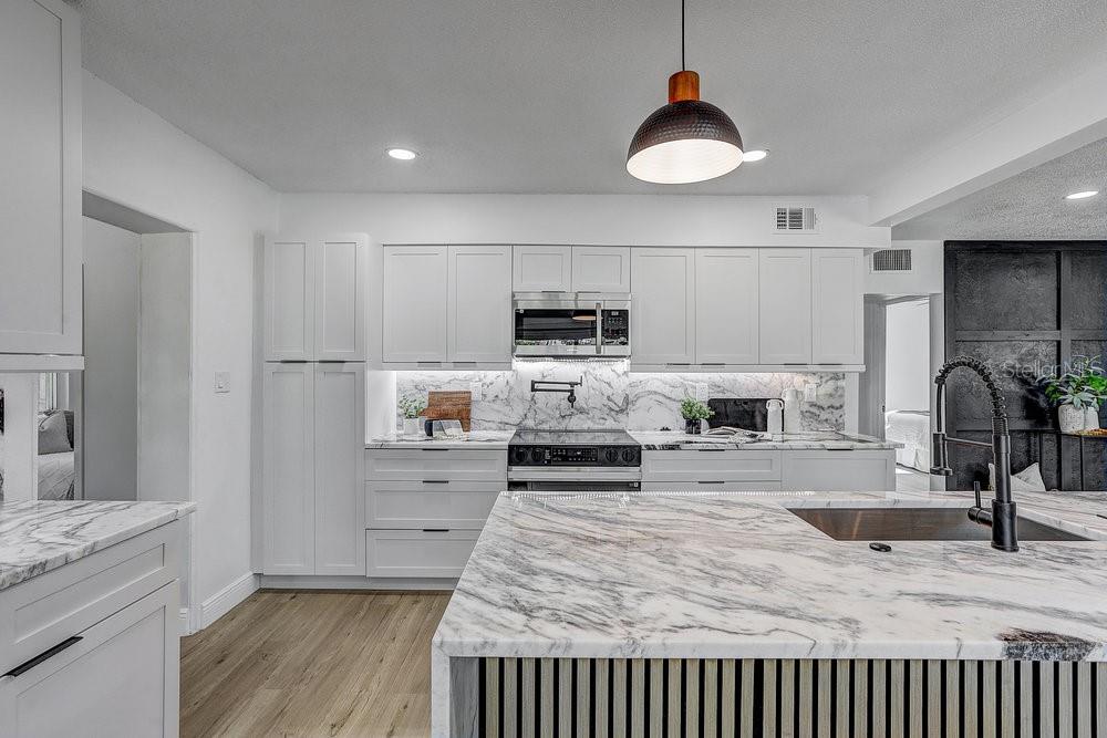 Image 13 of 46 For 1807 49th Avenue W