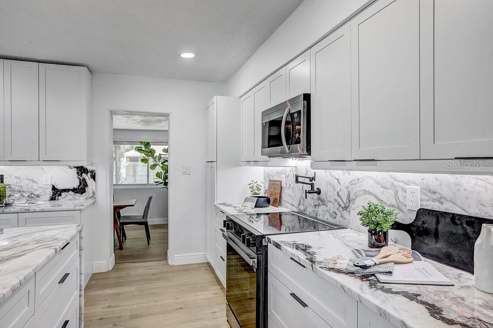 Image 17 of 46 For 1807 49th Avenue W