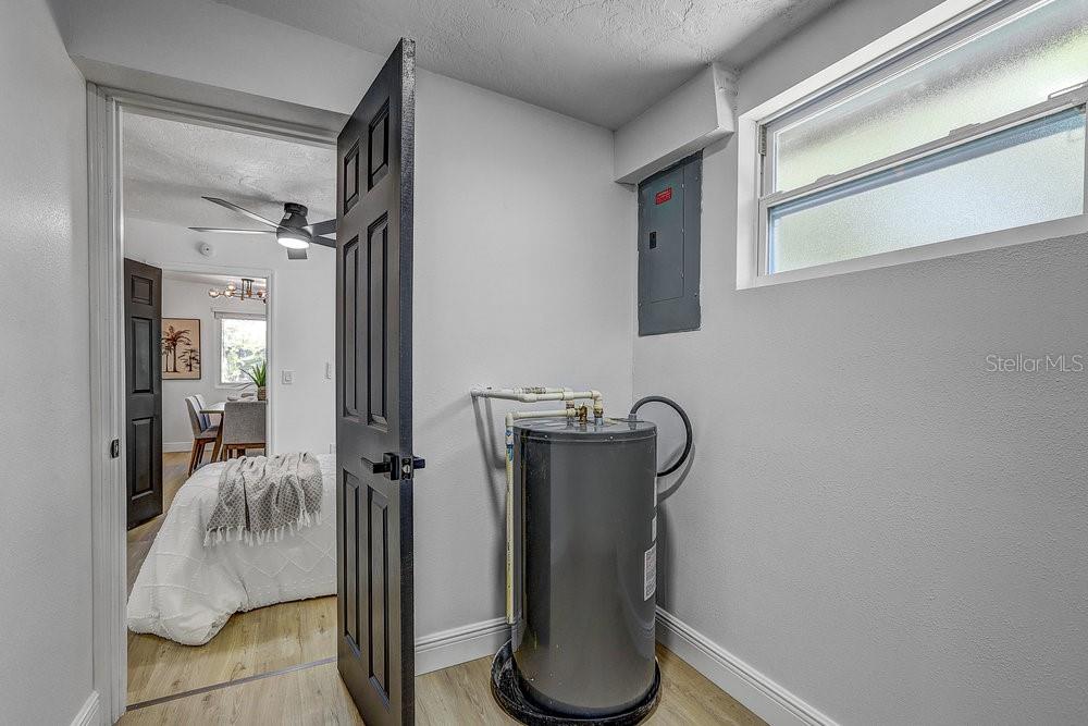 Image 41 of 46 For 1807 49th Avenue W