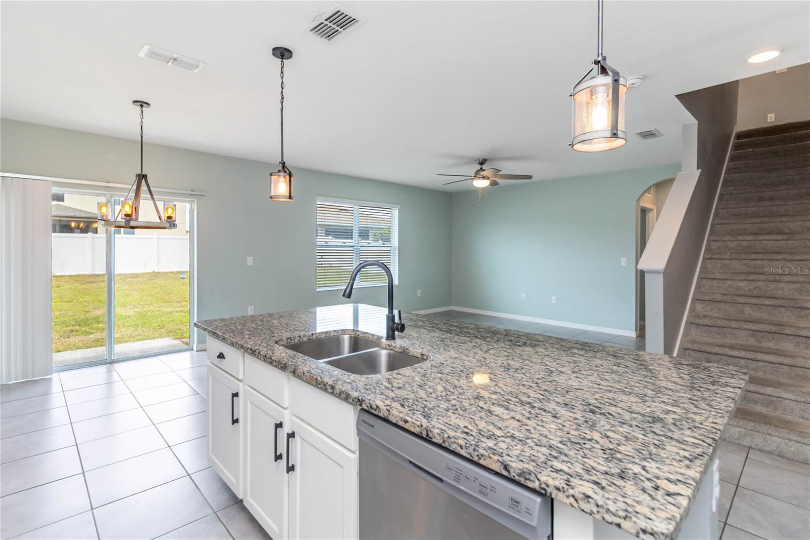 Image 14 of 64 For 1682 Bay Breeze Dr