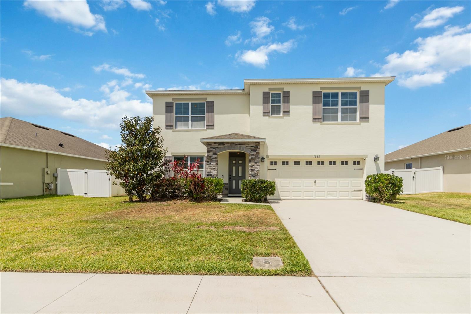 Image 2 of 64 For 1682 Bay Breeze Dr