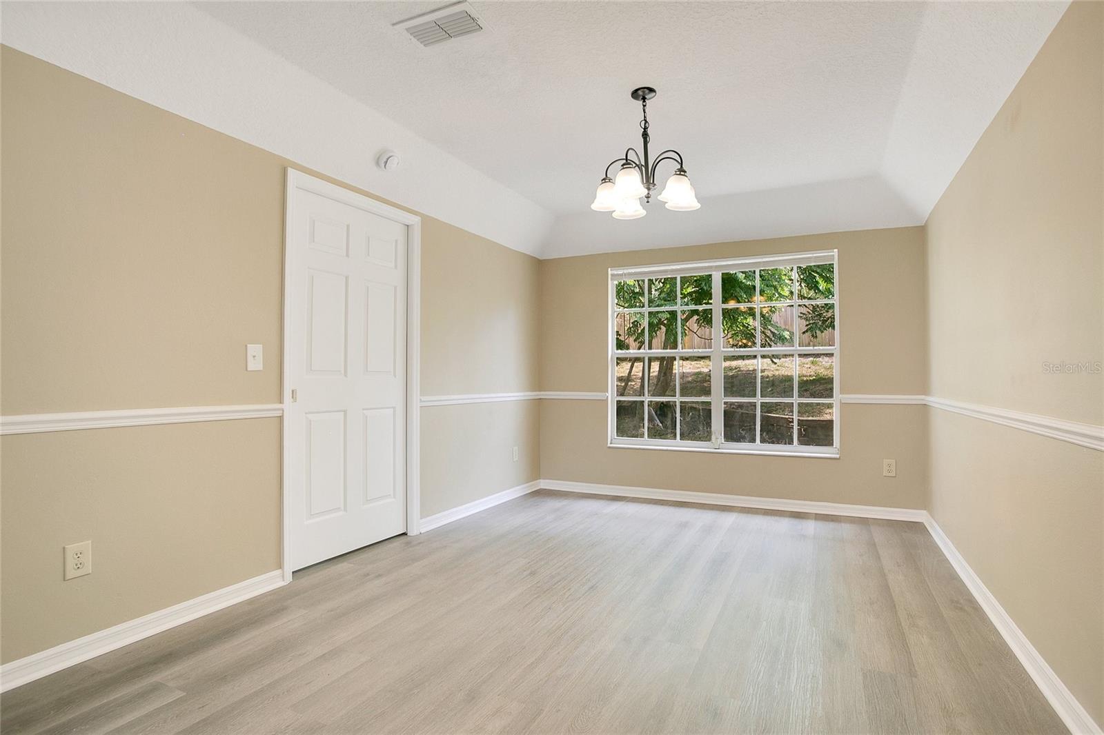 Image 11 of 31 For 2218 Lake Marion Drive