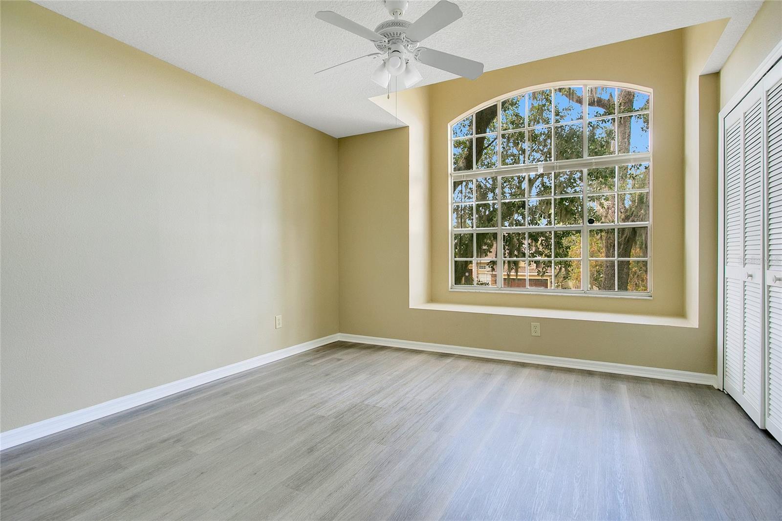 Image 13 of 31 For 2218 Lake Marion Drive